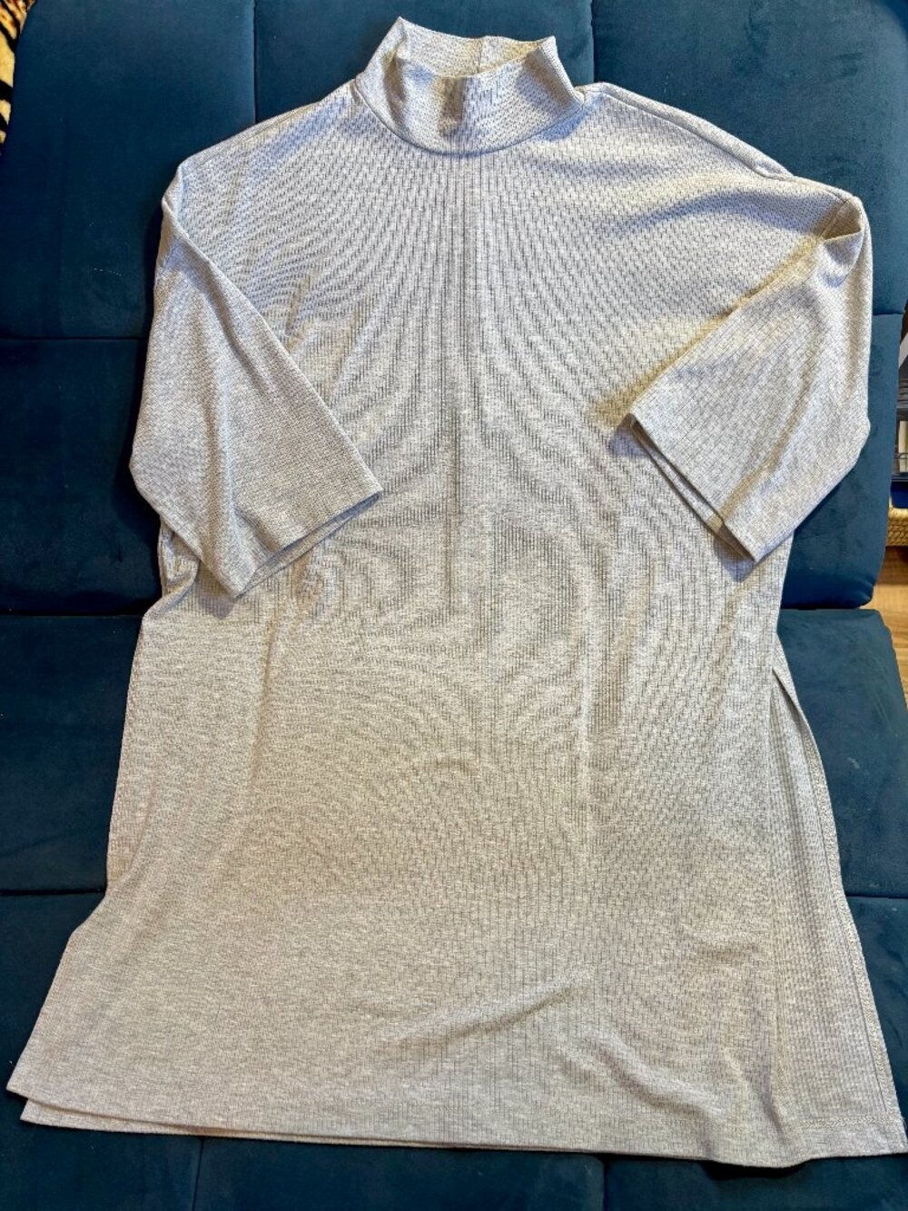 Lala Icon Mock Neck Top - Grey